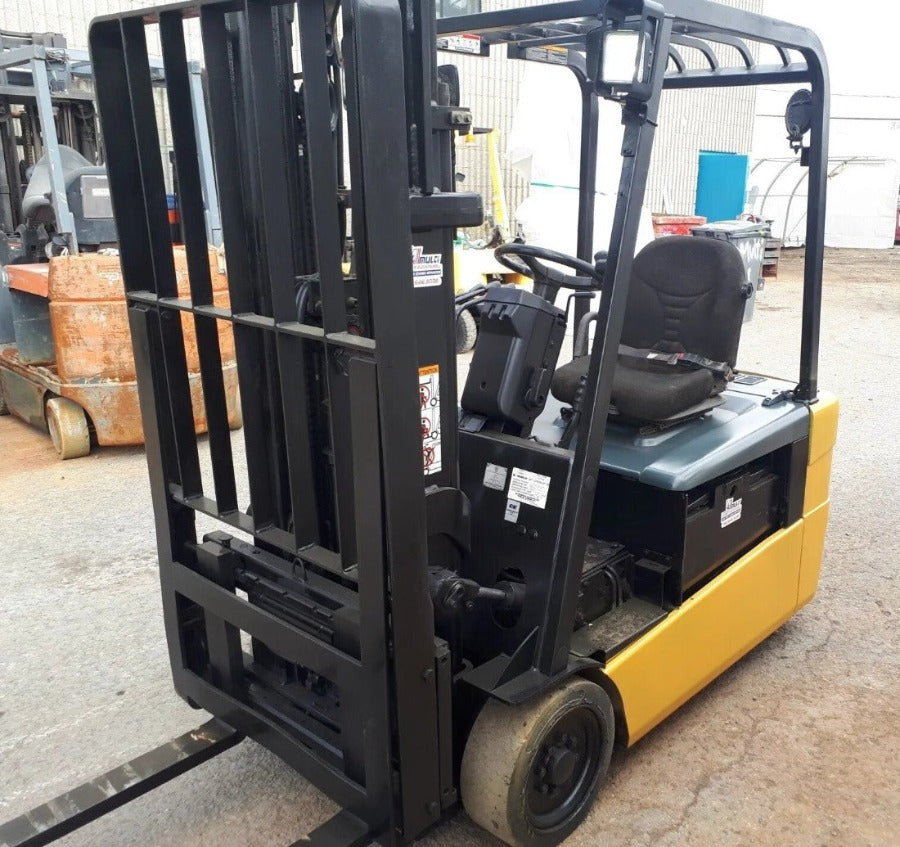 used caterpillar electric forklift Montreal