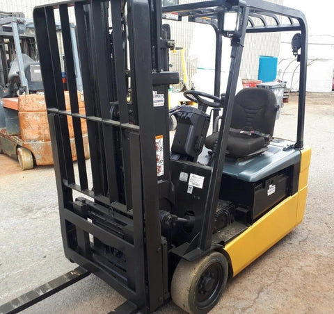 used caterpillar electric forklift Montreal