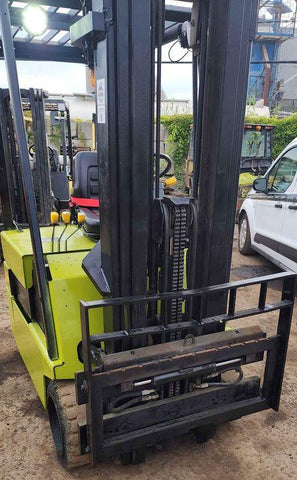 clark electric forklift 3500lbs capacity used