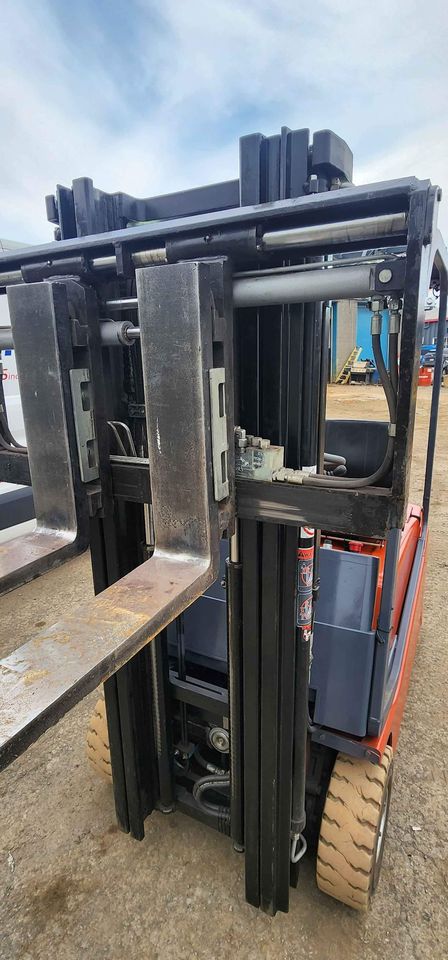  used toyota electric forklift