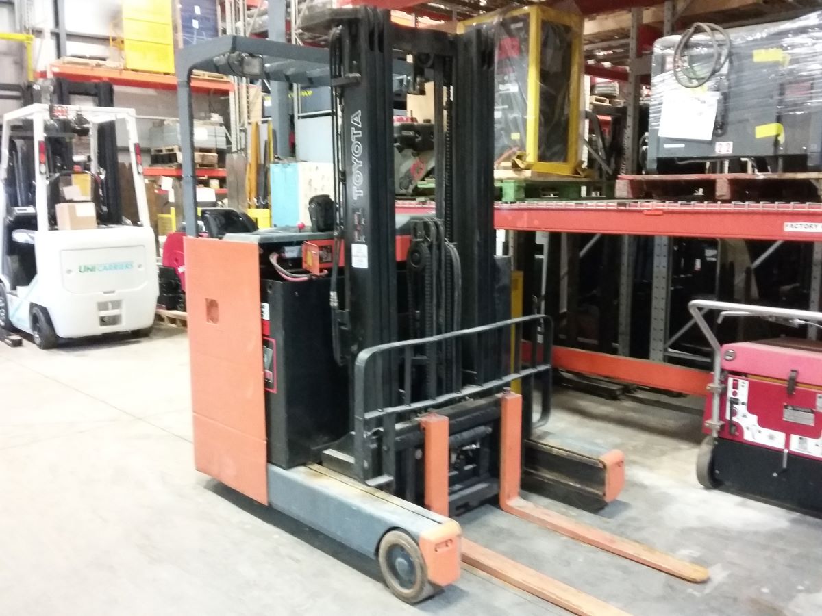 toyota used narrow-aisle electric forklift 3500lbs capacity