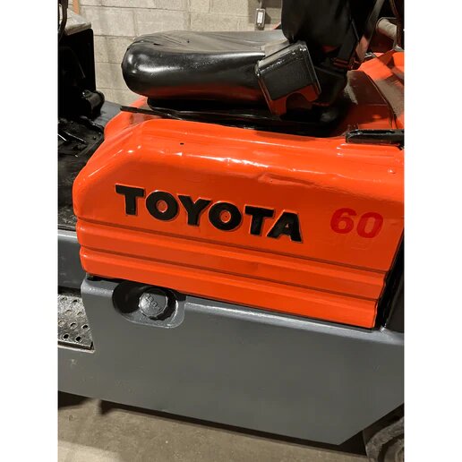 pre-owned toyota gas forklift